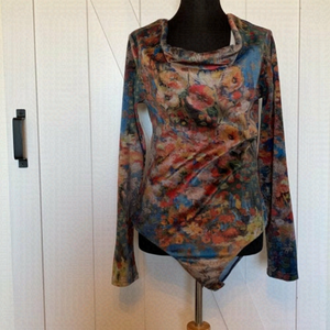 𝅺SMASH velvet floral abstract body suit fall winter colors sz m
